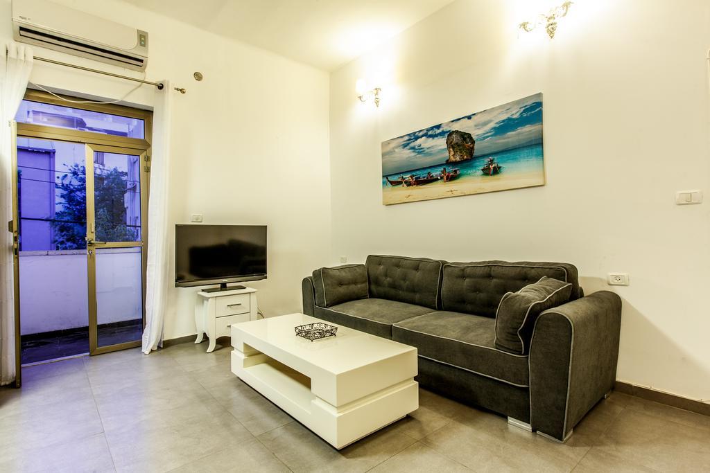 Sunset Beach Apartments Тель-Авив Экстерьер фото